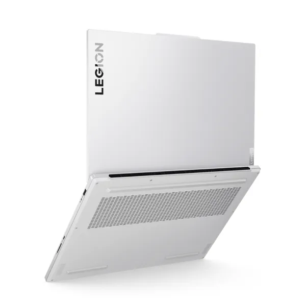 Laptop Lenovo Legion 7 16IRX9 83FD006JVN slide image 9